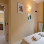 Apartamento With Balcony And Private Parking