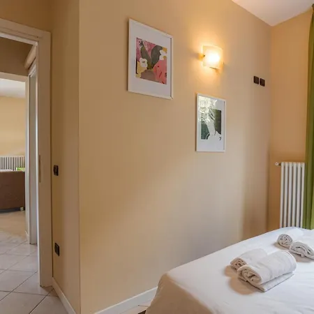 Appartamento With Balcony And Private Parking