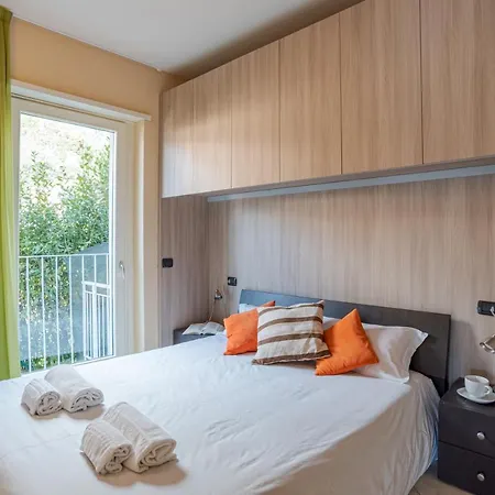 Appartement With Balcony And Private Parking Ossuccio