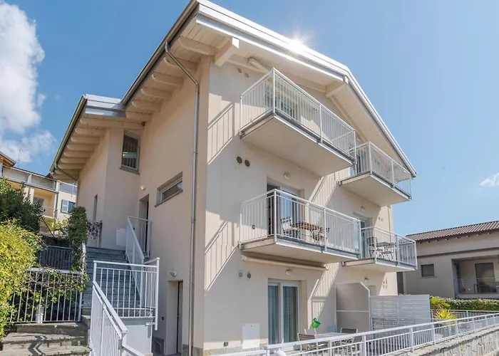 With Balcony And Private Parking Lägenhet *